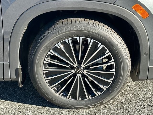 New 2026 Platinum Gray Metallic Volkswagen 2.0T S image 12