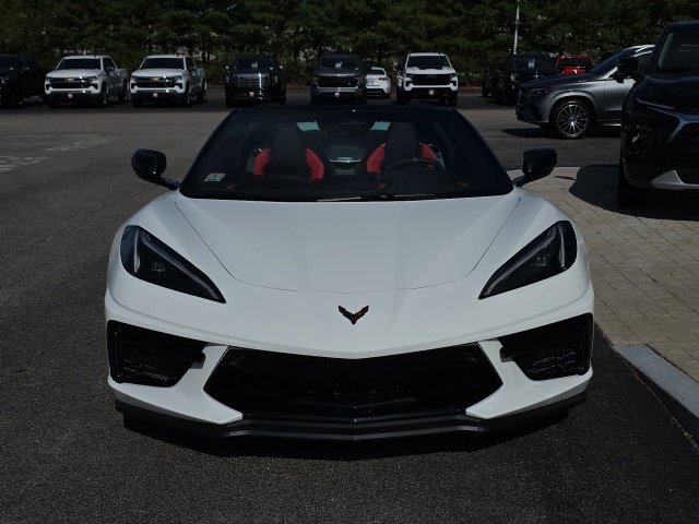 Used 2024 Arctic White Chevrolet 3LT image 8