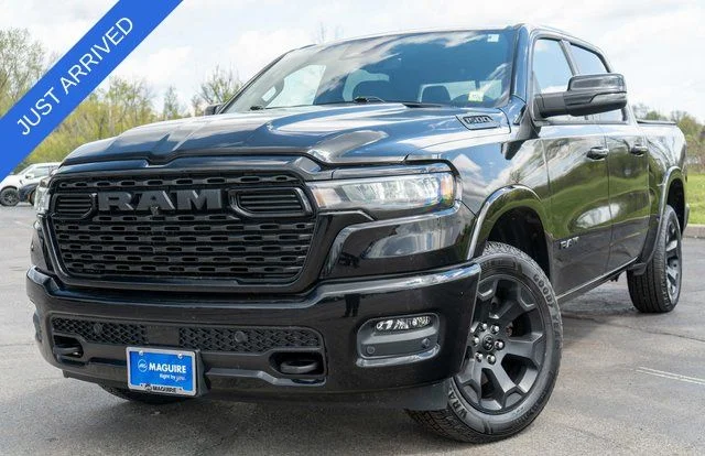 2025 RAM 1500 Big Horn/Lone Star 4x4 Crew Cab 5'7's photo