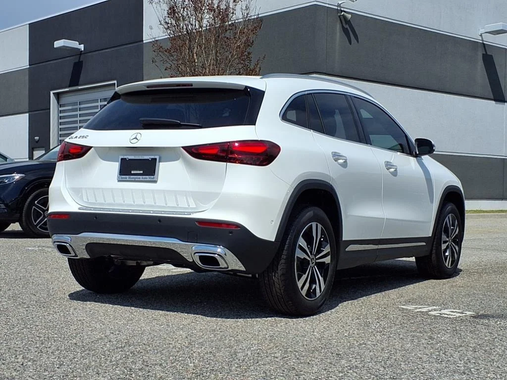 Certified Used 2025 Polar White Mercedes-Benz GLA 250 image 8
