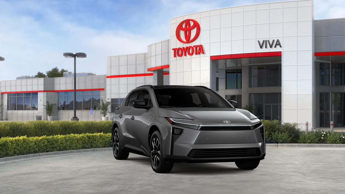 New 2026 Heavy Metal Toyota XLE image 16