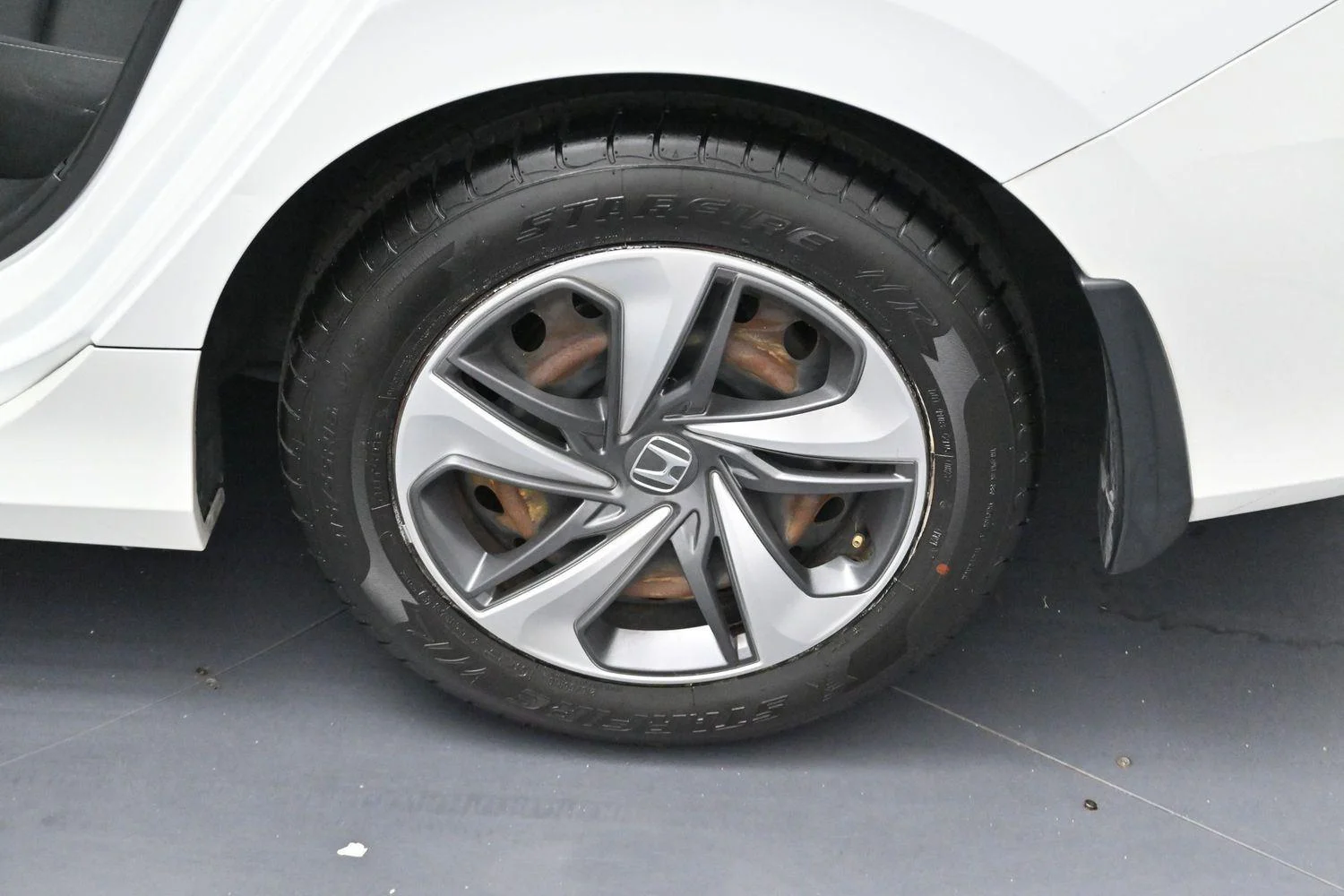 Used 2020 Platinum White Pearl Honda LX image 27