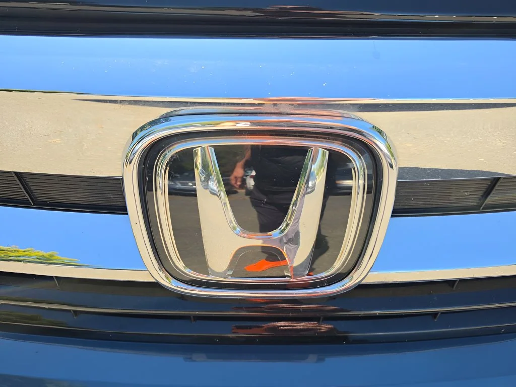Used 2022 Steel Sapphire Metallic Honda Touring image 6