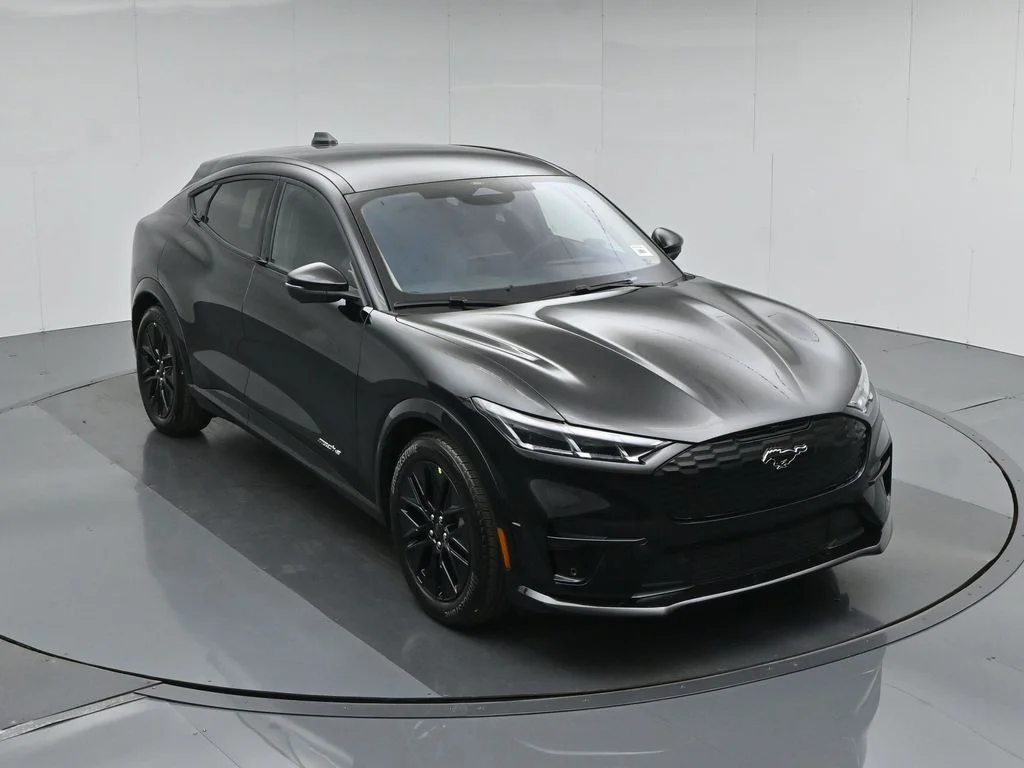 New 2026 Shadow Black Ford Premium image 36