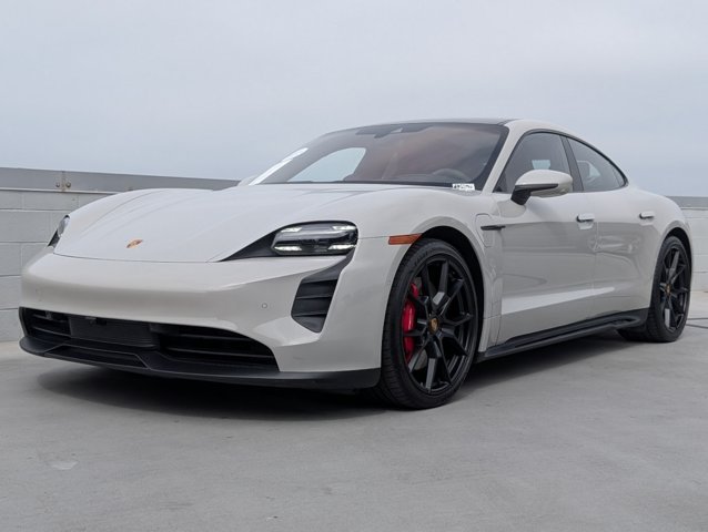 2024 Porsche Taycan GTS