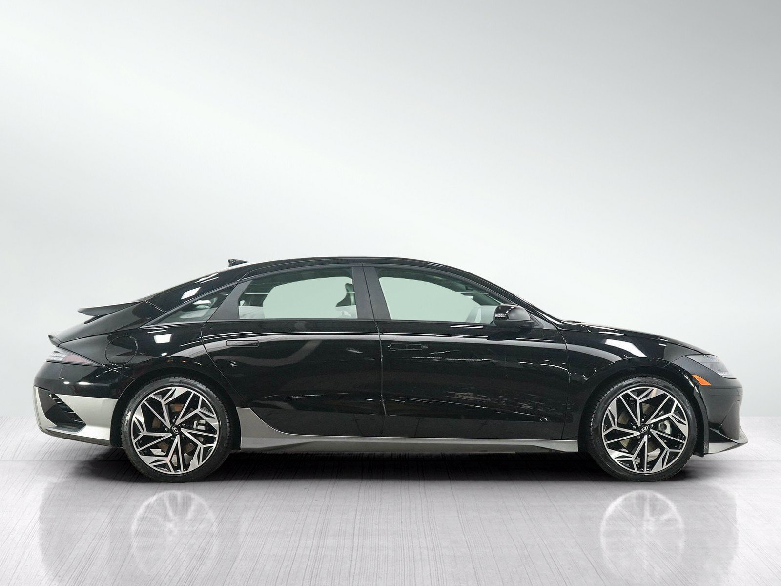 Used 2023 Onyx Black Hyundai SEL AWD image 7