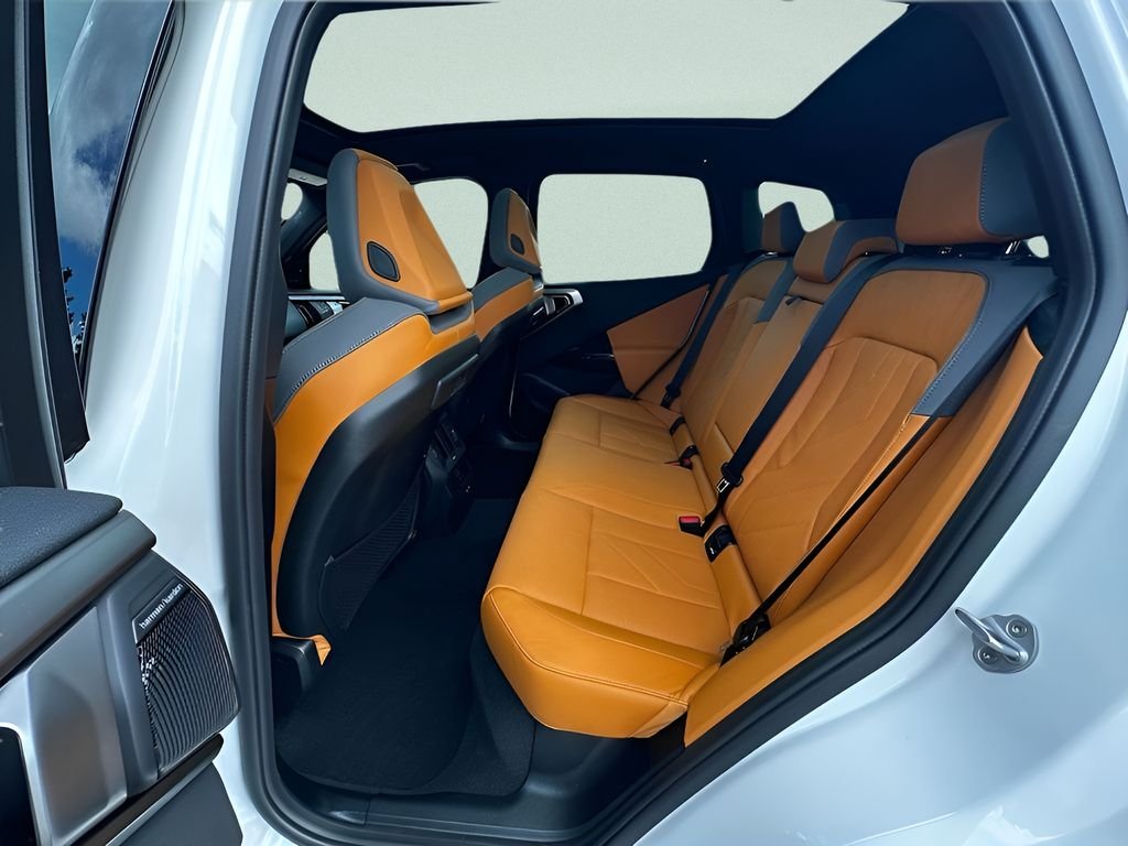 New 2026 Alpine White BMW 30 xDrive image 22