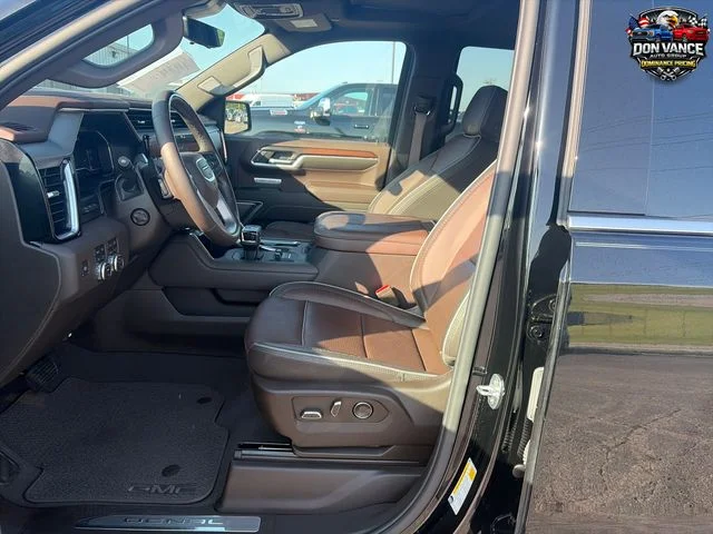 Used 2024 Black GMC Denali image 9