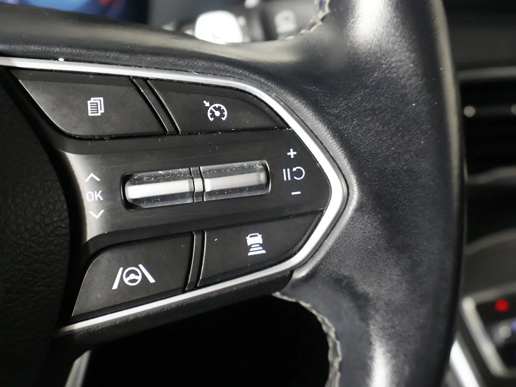 Used 2022 Silver Hyundai XRT image 38