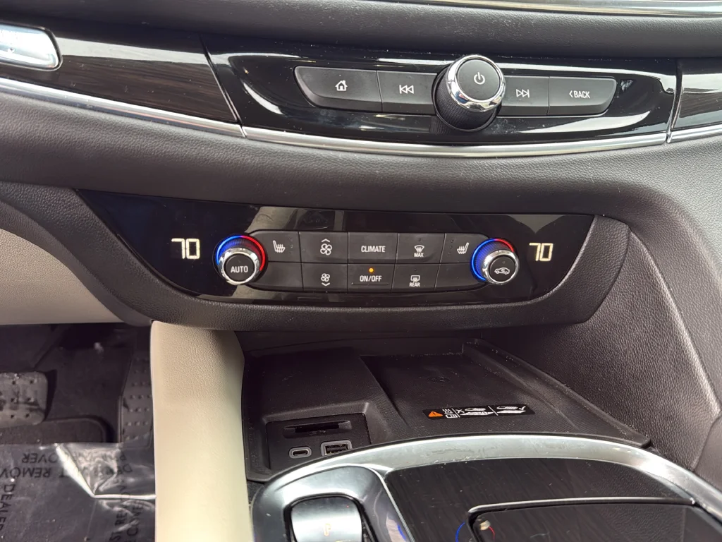 Used 2023 White Buick Essence image 20