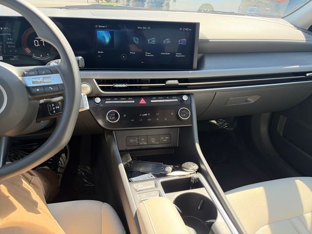 2025 Hyundai Sonata SEL - Photo 17