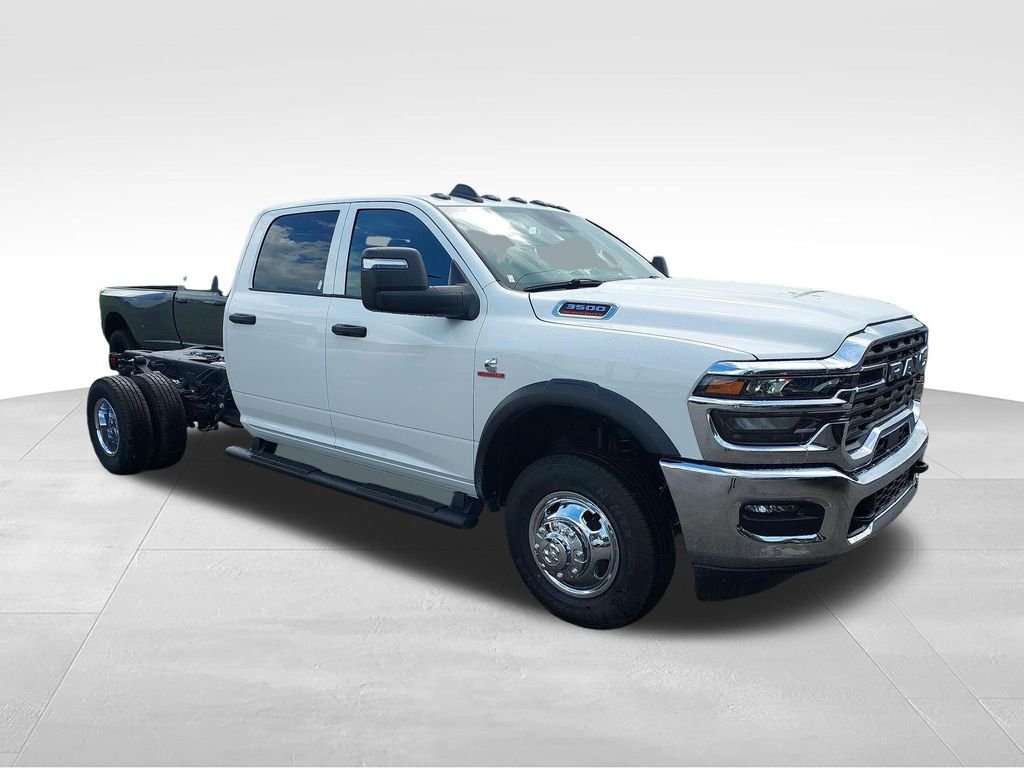 New 2026 Bright White Clearcoat RAM Tradesman image 7