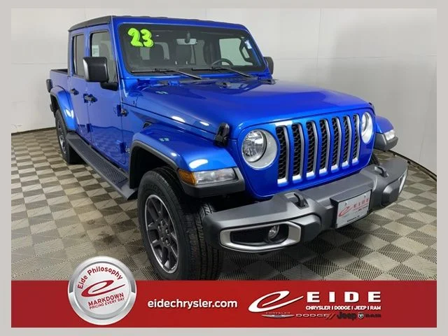 2023 Jeep Gladiator Overland's photo