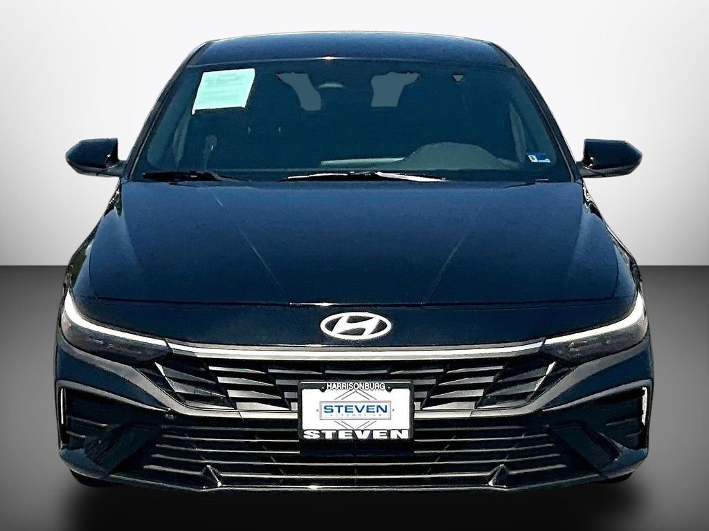 Certified Used 2025 Black Hyundai SEL Sport image 2