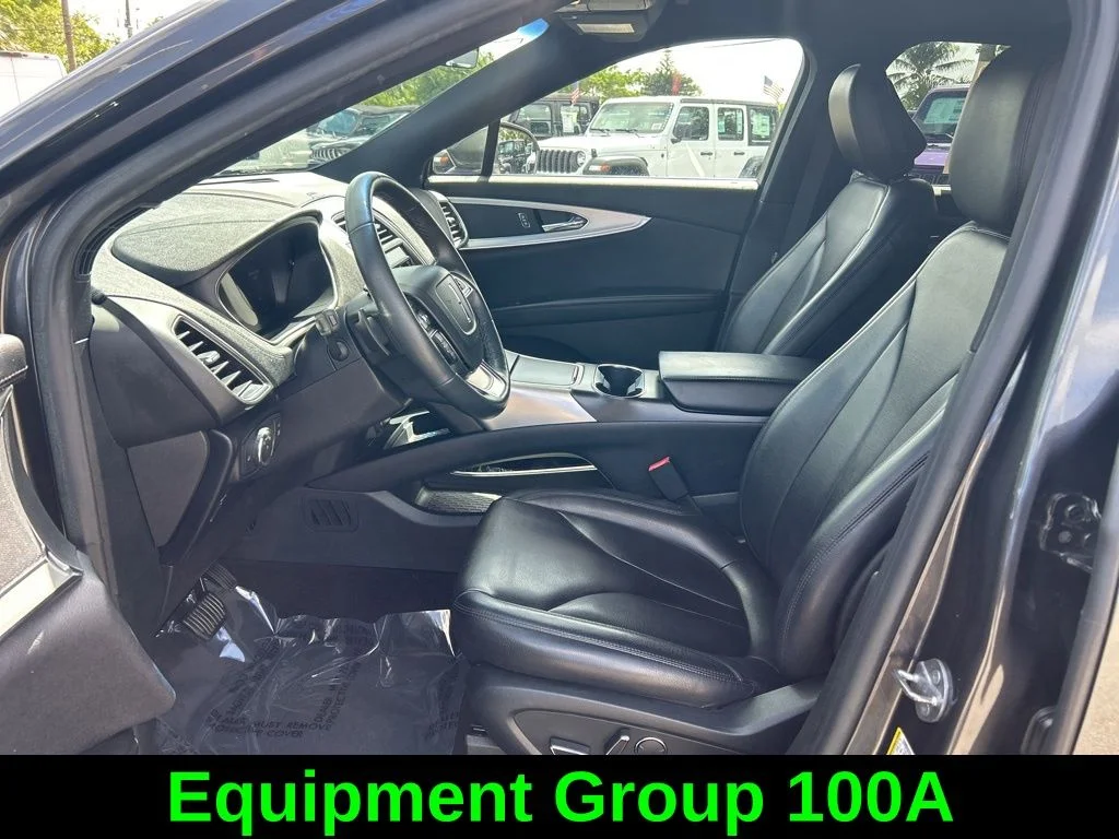Used 2020 Gray Lincoln Standard image 11