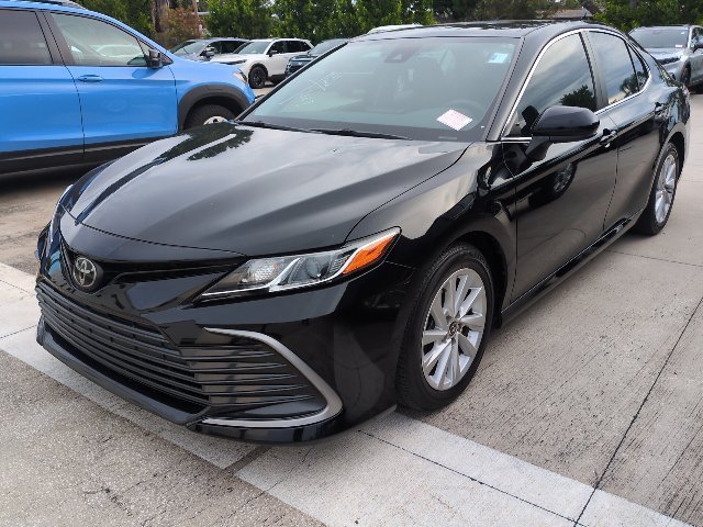Used 2023 Midnight Black Metallic Toyota LE image 5
