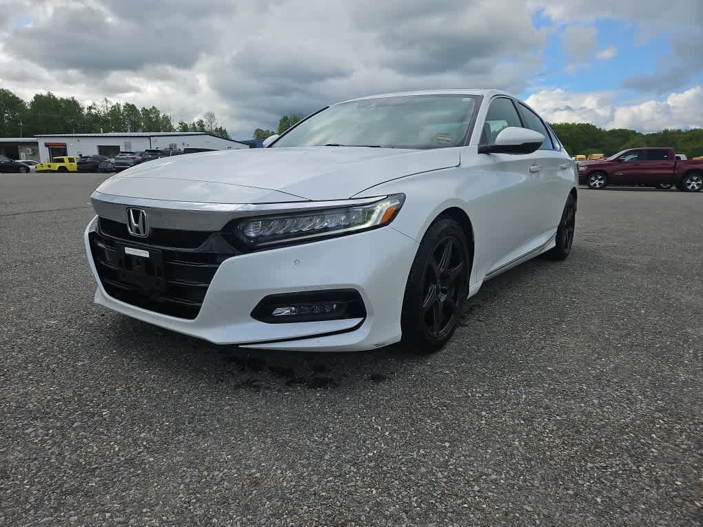 2018 Honda Accord 1.5T Touring Auto's photo