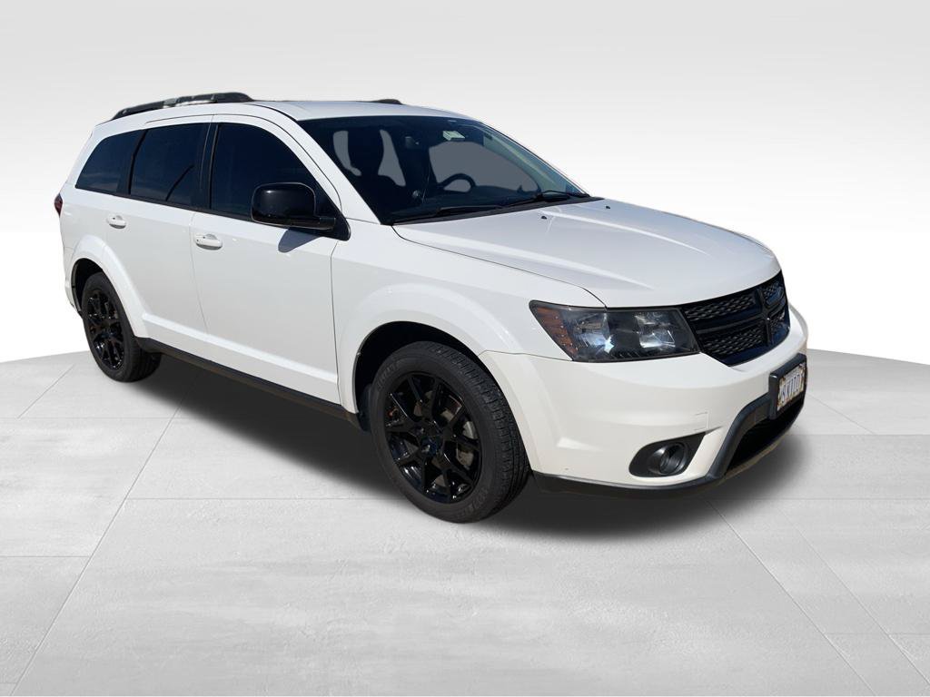 Used 2017 White Dodge SXT image 12