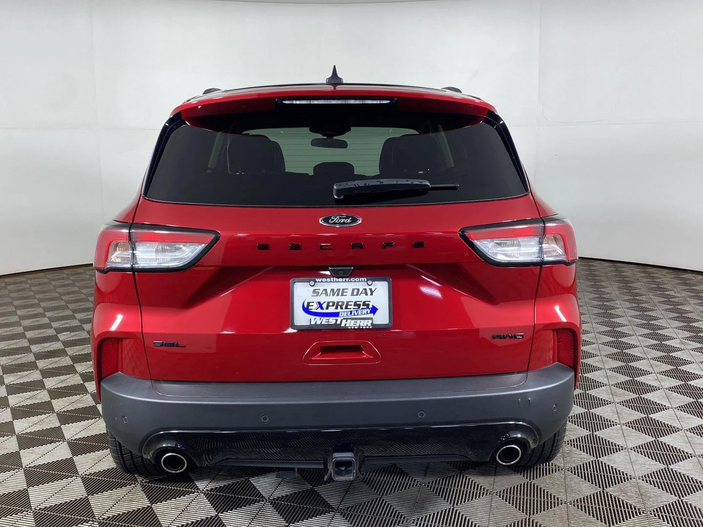 Used 2022 Rapid Red Metallic Tinted Clearcoat Ford SEL image 5