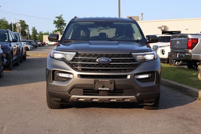 Used 2023 Gray Metallic Ford XLT image 8