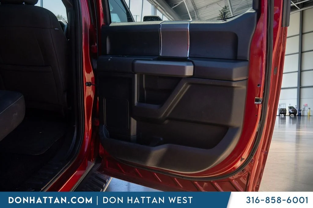 Used 2017  Ford XLT image 20