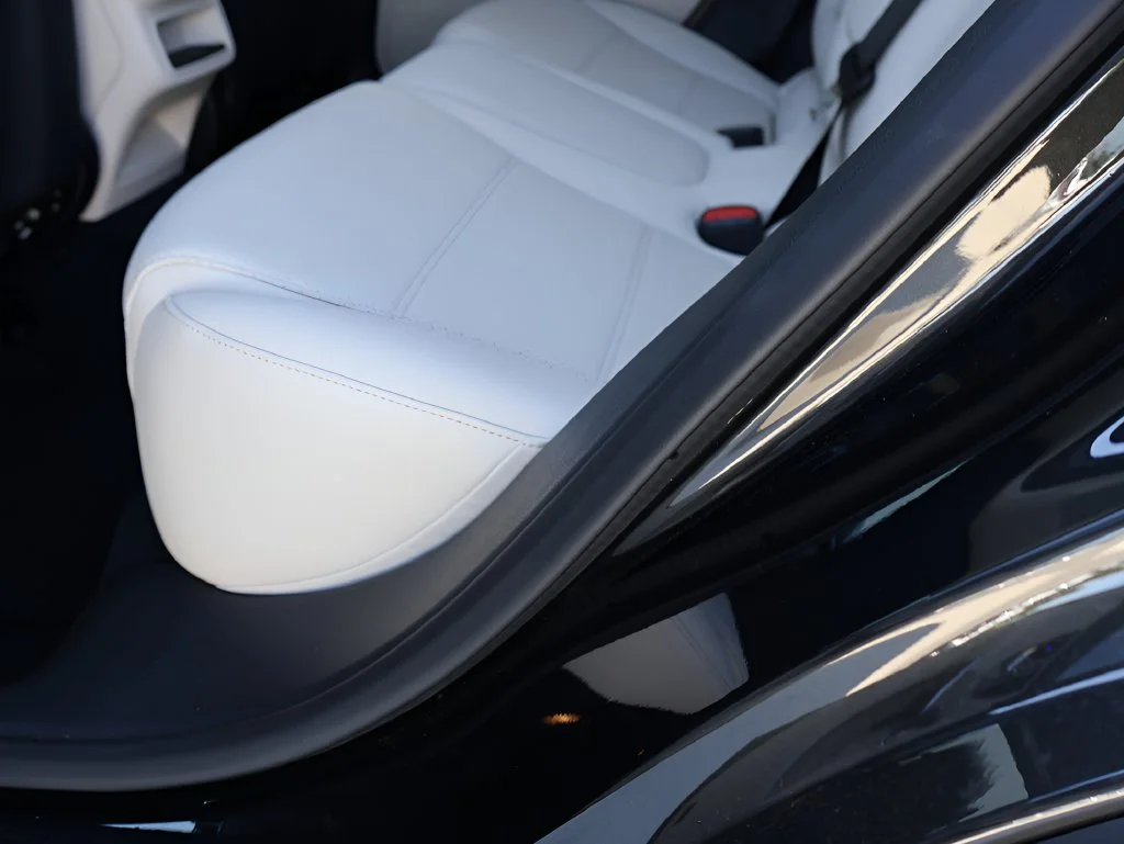 New 2027 Grey831 Mercedes-Benz GLC 300 image 22