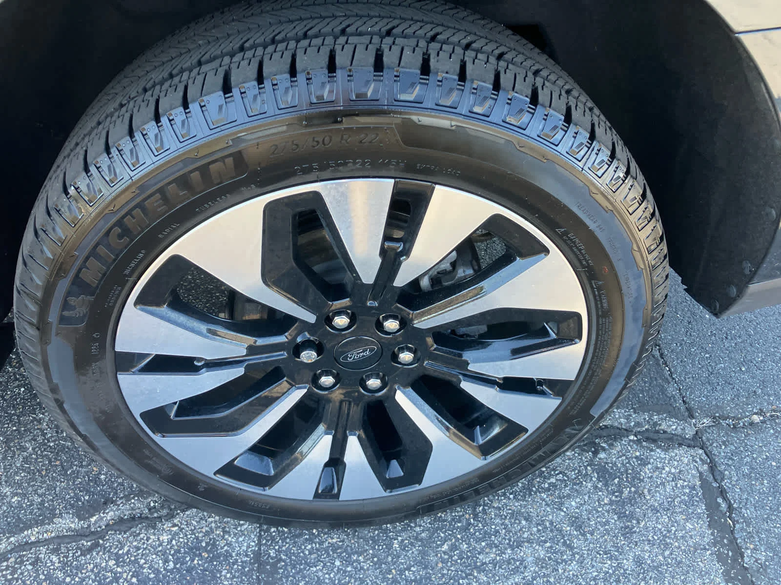 Certified Used 2025 Stone Blue Ford Platinum image 6