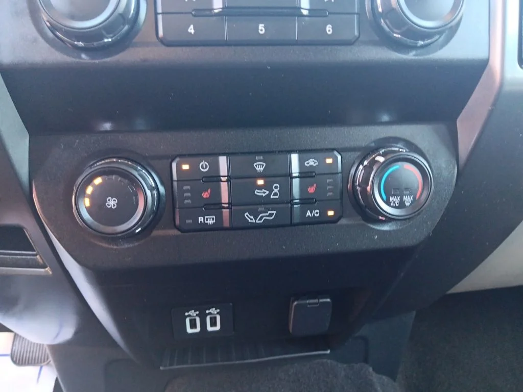 Used 2019 Stone Gray Metallic Ford XLT image 24
