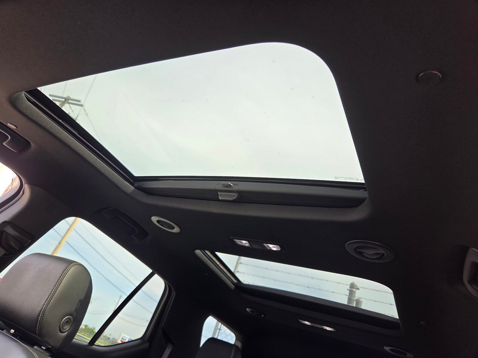 Used 2023 Mosaic Black Metallic Chevrolet LT Leather image 21