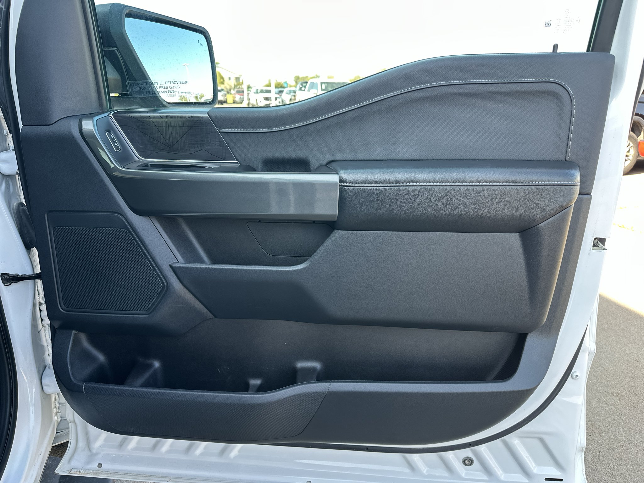 Used 2023 Oxford White Ford XLT image 32