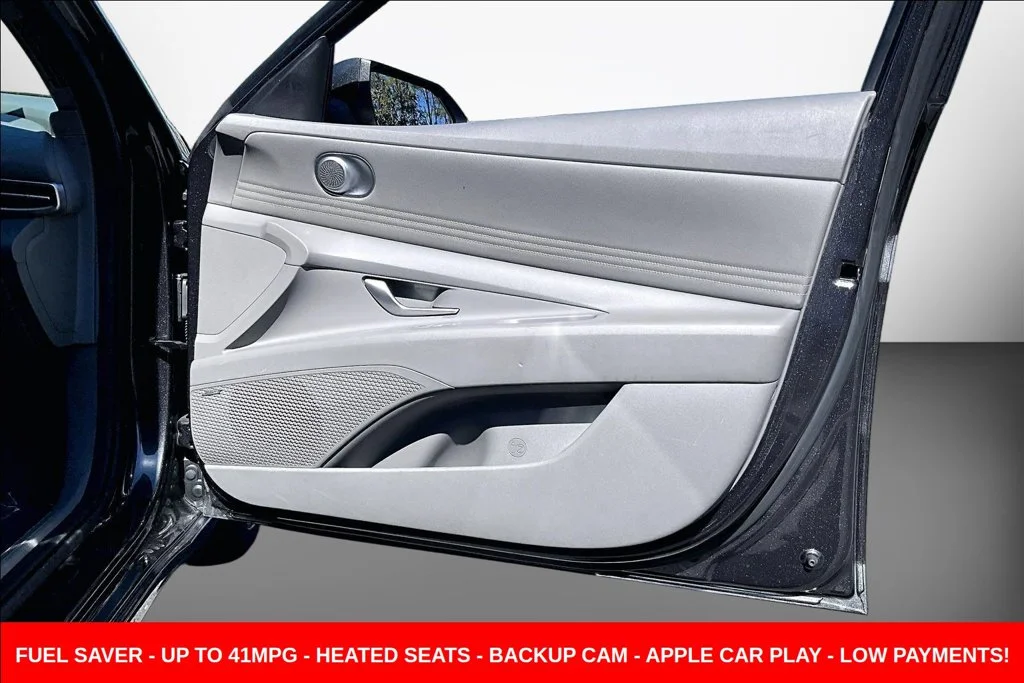 Used 2022 Gray Hyundai SEL image 33