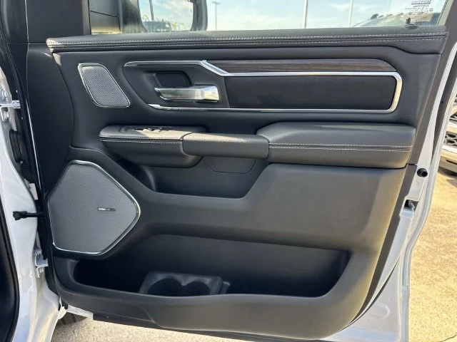 New 2027 Bright White Clear-Coat Exterior Paint RAM Laramie image 39
