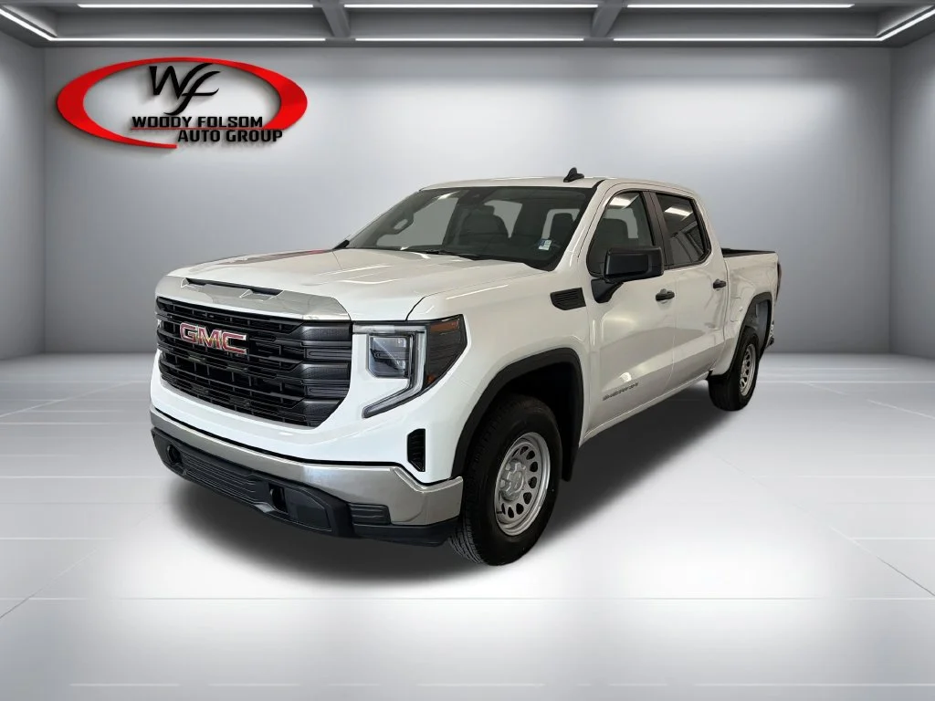 New 2026 Summit White GMC Pro image 3