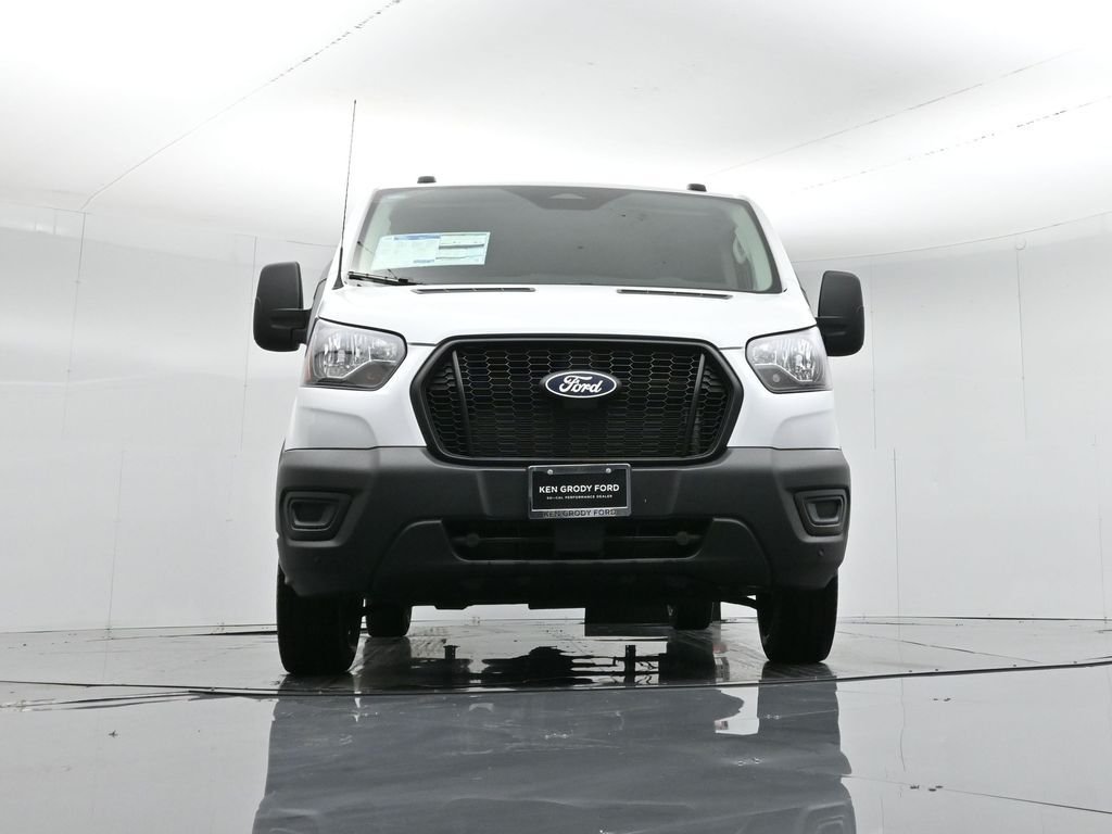 New 2026 Oxford White Ford Base image 36