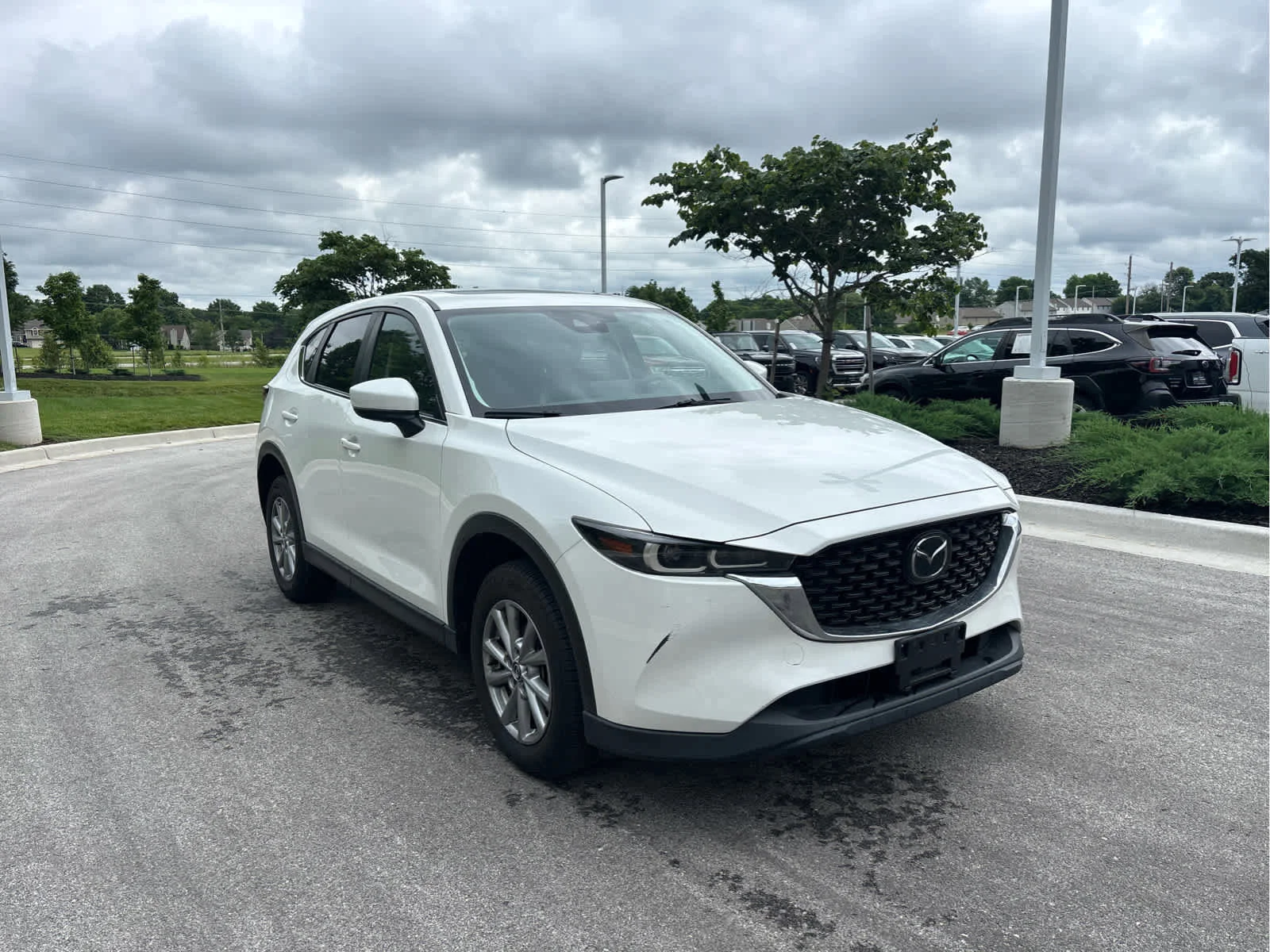 2023 Mazda CX-5 S Preferred package Auto AWD's photo