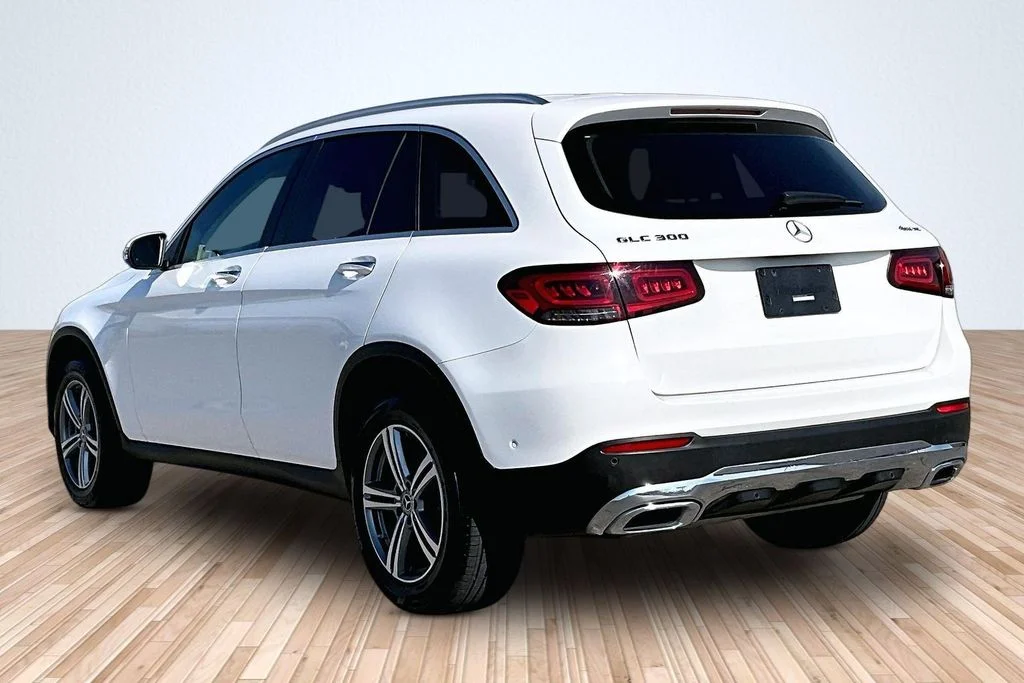 Used 2022 White Mercedes-Benz GLC 300 image 10