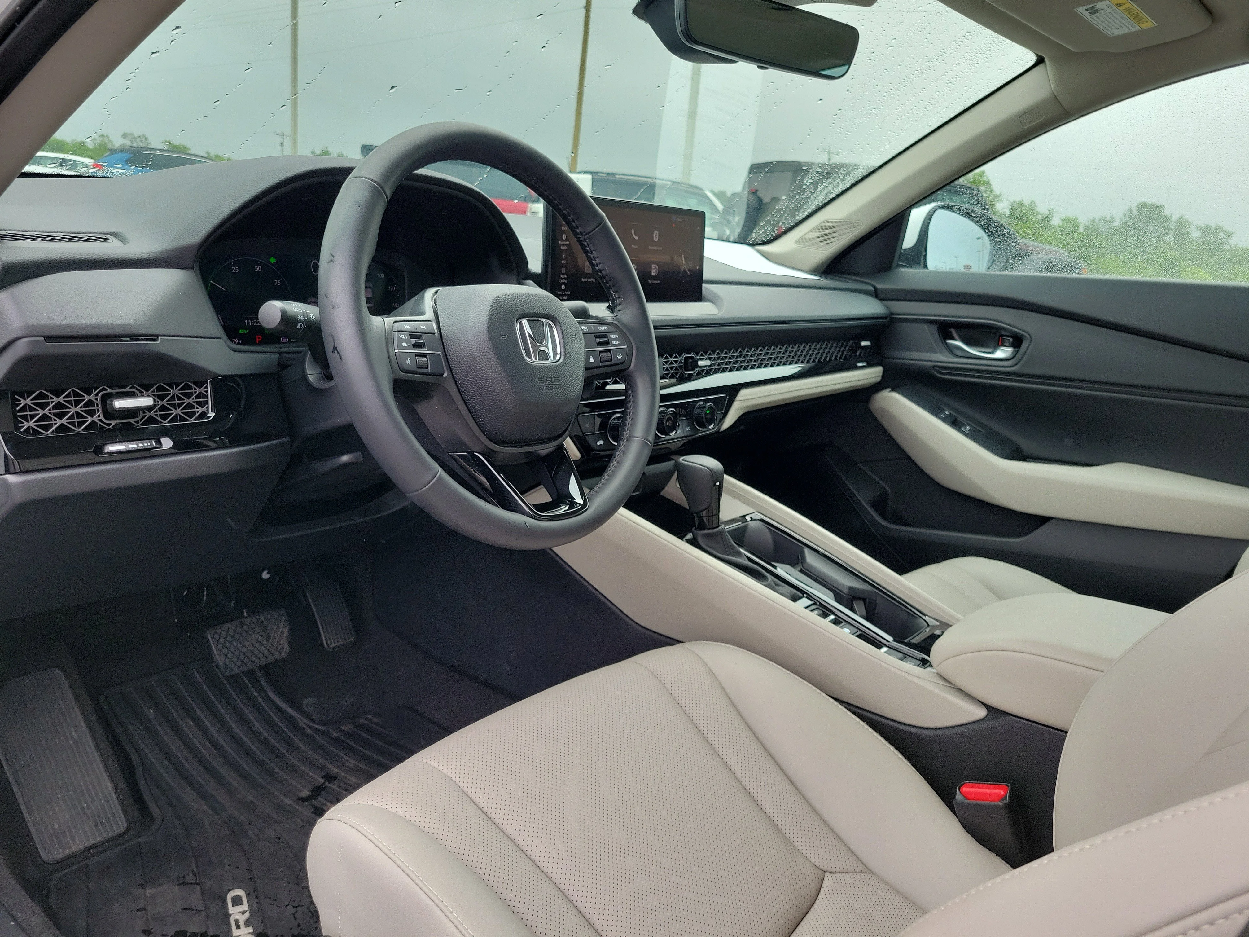 Used 2025 WHITE Honda EX-L image 19