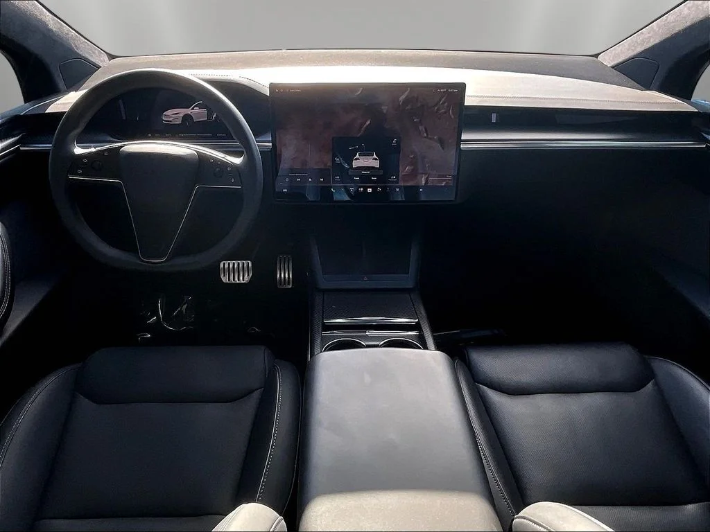 Used 2022  Tesla Plaid image 7