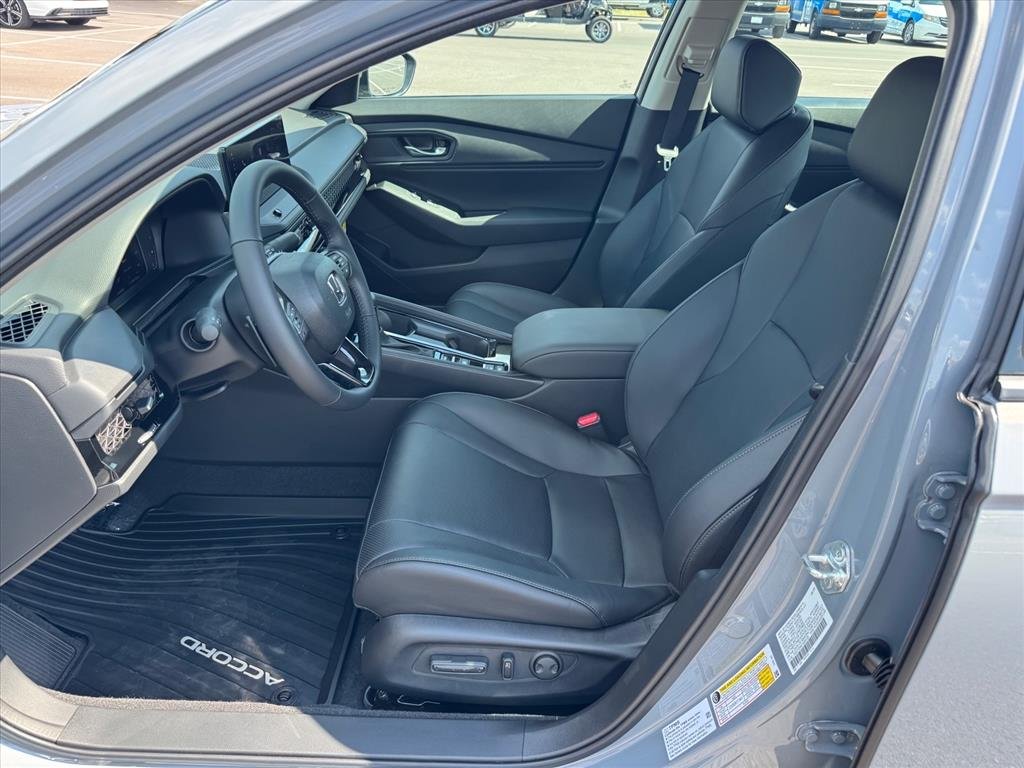 New 2026 Urban Gray Pearl Honda EX-L image 5