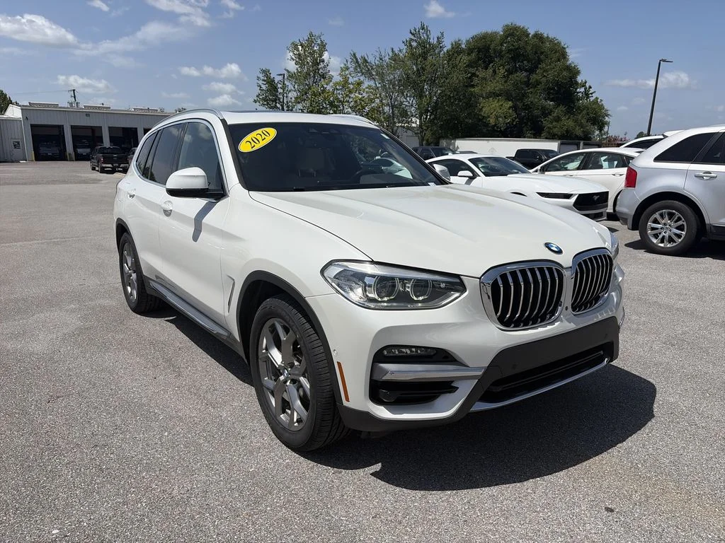 Used 2020 White BMW sDrive30i image 9