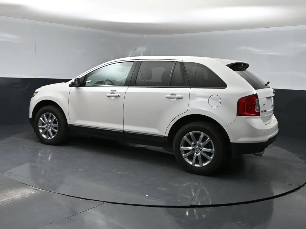 Used 2014 White Ford SEL image 4