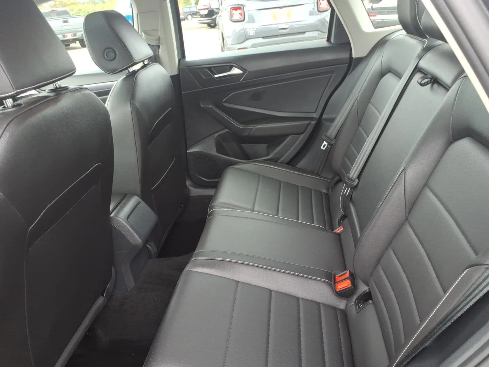 Used 2024 Black Pearl Volkswagen 1.5T SE image 14