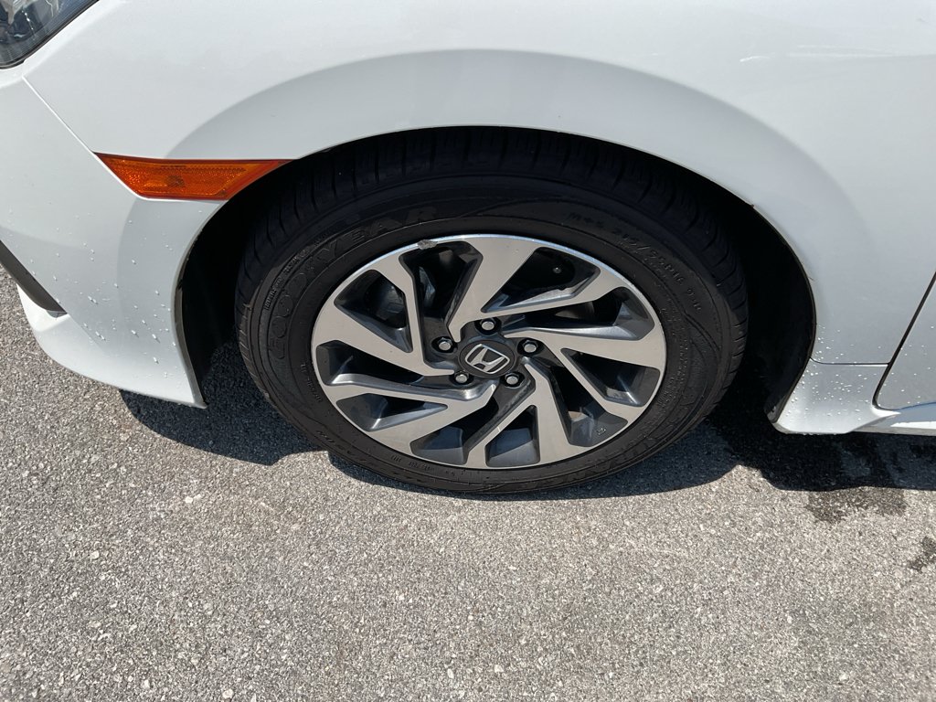 Used 2018 White Orchid Pearl Honda EX image 5