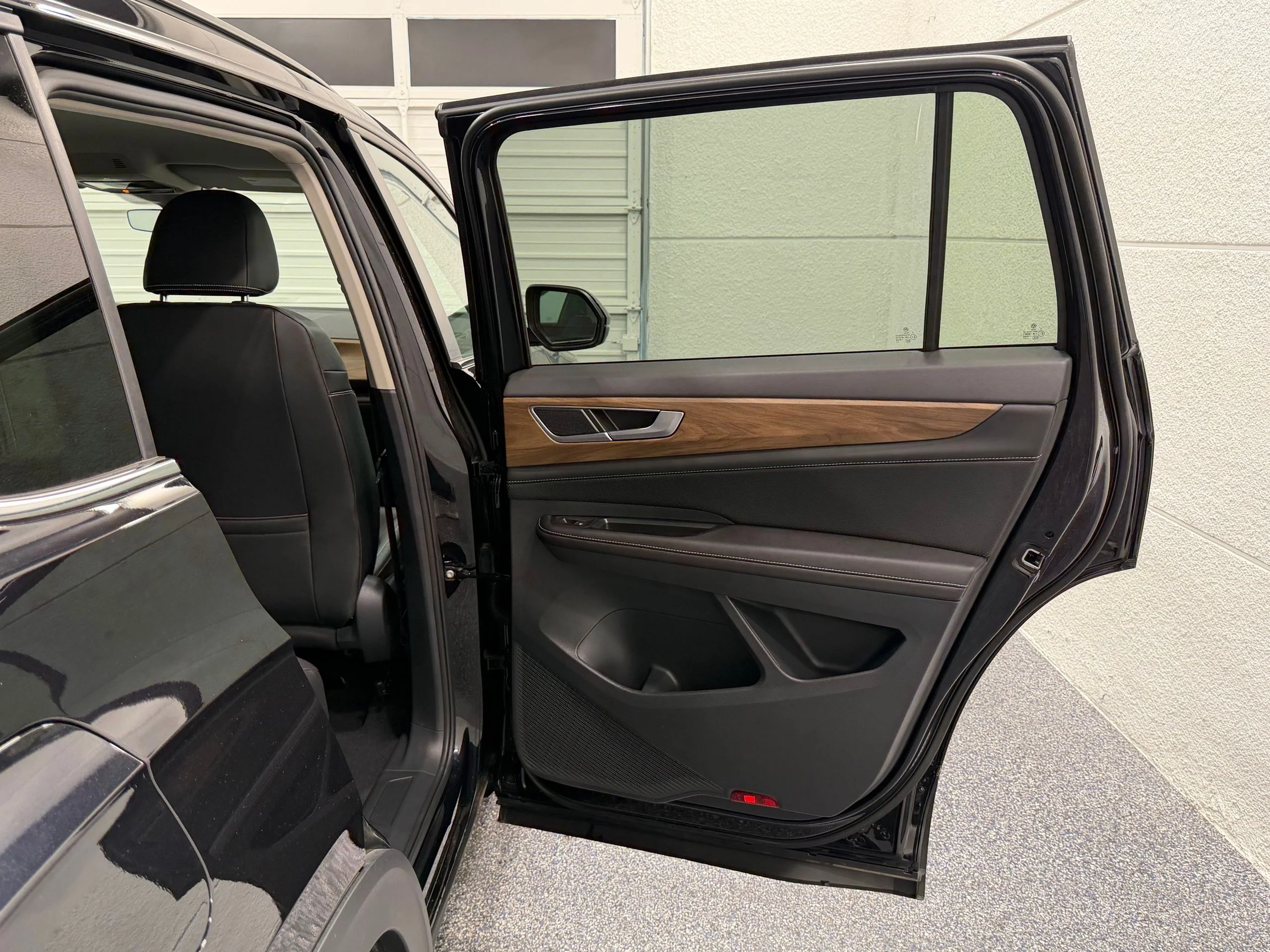 New 2026 Black Volkswagen 2.0T SE image 27
