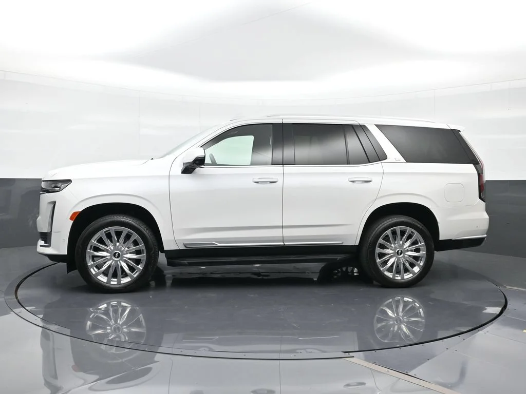 Used 2024 White Cadillac Premium Luxury image 5