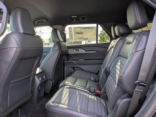New 2026 Agate Black Metallic Ford ST-Line image 14