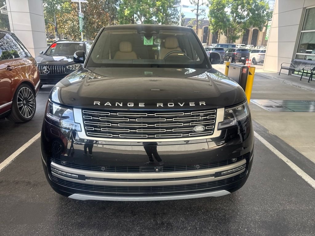 Certified Used 2025 Santorini Black Metallic Land Rover SE image 2