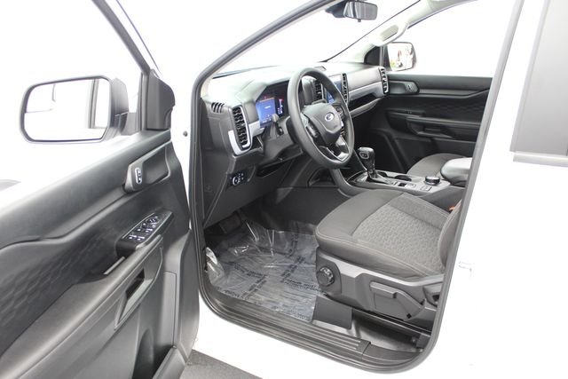 Used 2024 Oxford White Ford XL image 12