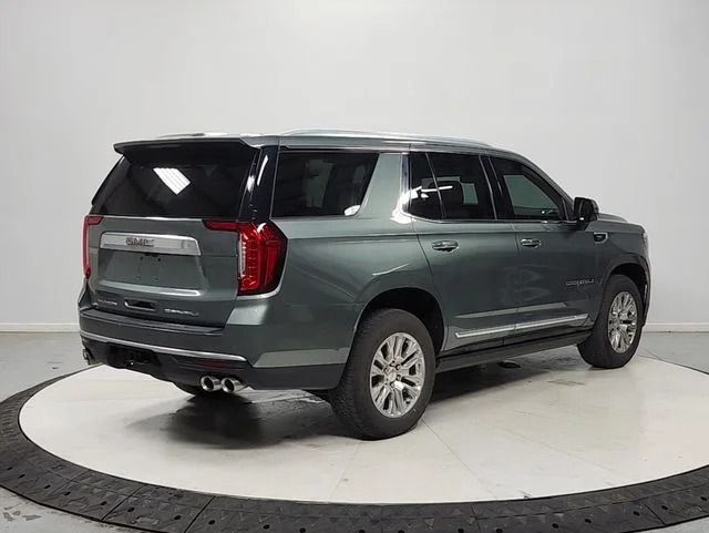 Used 2023 Green GMC Denali image 7
