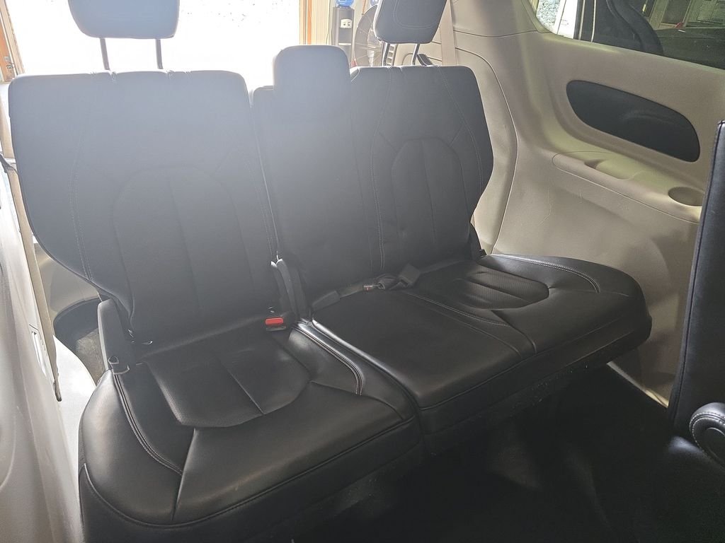 Used 2023 Black Chrysler Touring L image 22